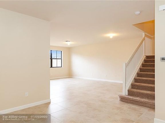 3rd image of 9590 Town Parc Cir N