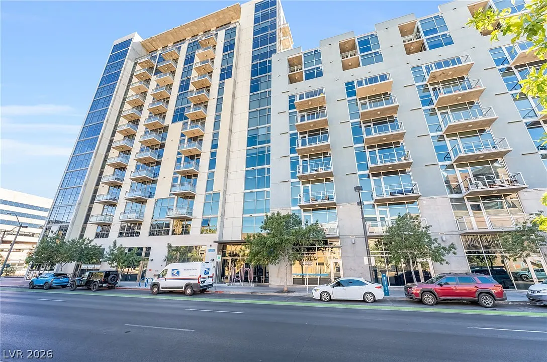 2 bed, 2.5 bath, 1510 sqft, $3,495 — Photo 3