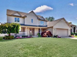 1542 N John Daly Rd, Dearborn Heights, MI 48127
