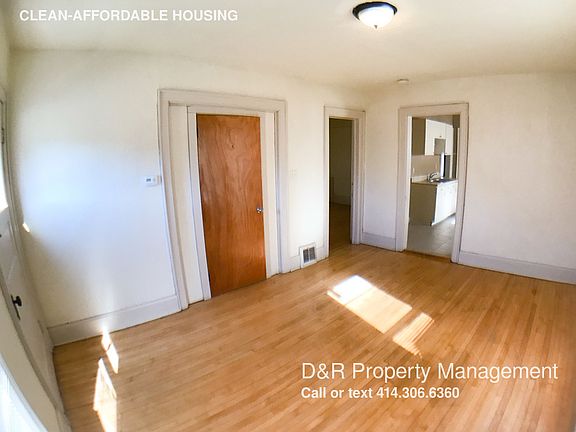 3rd image of 3158 N Richards St #A