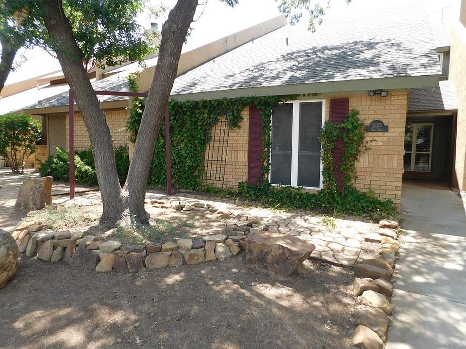 1st image of 3225 Elma Dr