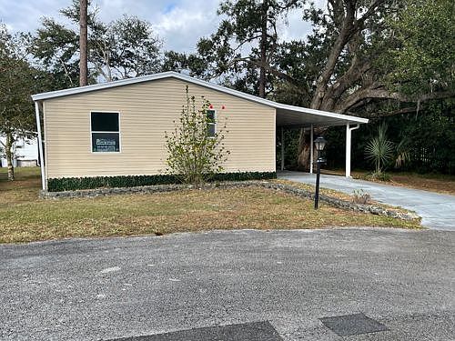 2nd image of 1061 Robin Dr