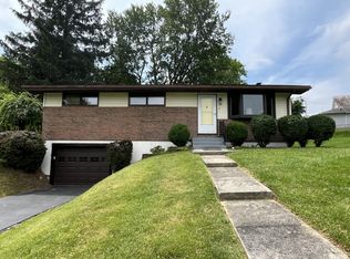 44 N West St, Thornville, OH 43076