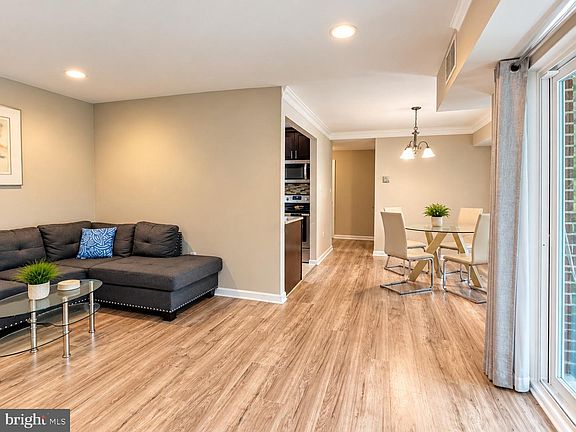 3rd image of 17804 Buehler Rd #2-B-2