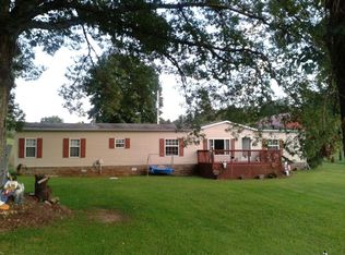923 Essary Rd, Tazewell, TN 37879