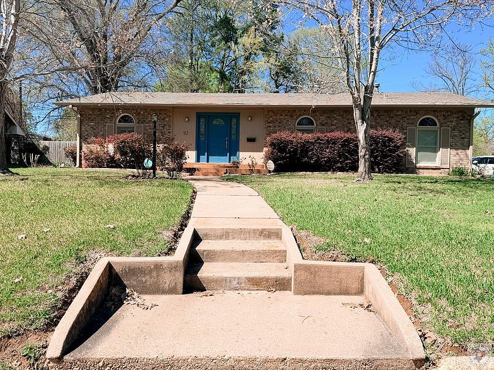 1st image of 92 Valley Rd