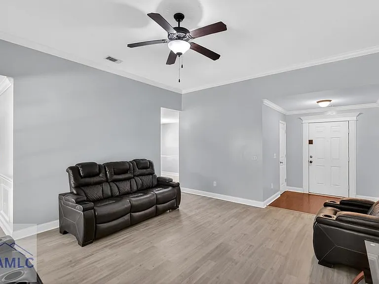 182 Grandview Dr — Photo 18