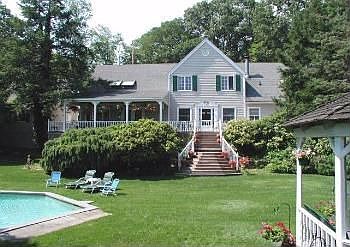 1st image of 28 Lakeview Ave