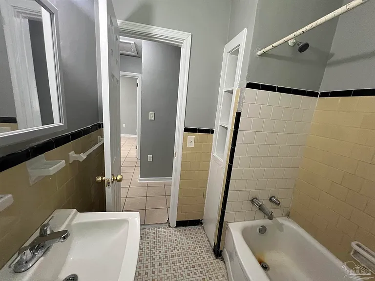 103 Ellinor Ct #B — Photo 15