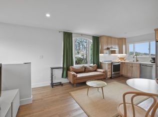 533 Grove St #B, Half Moon Bay, CA
