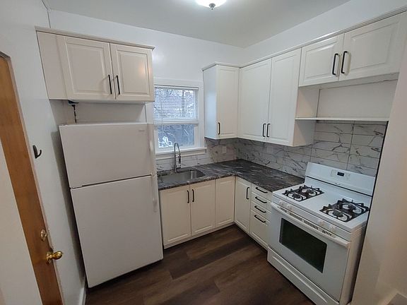 3rd image of 910 S Lake St E #740-900