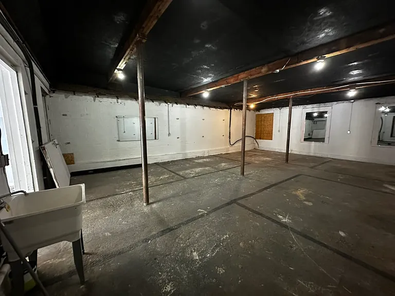 302 Radford St #A — Photo 11