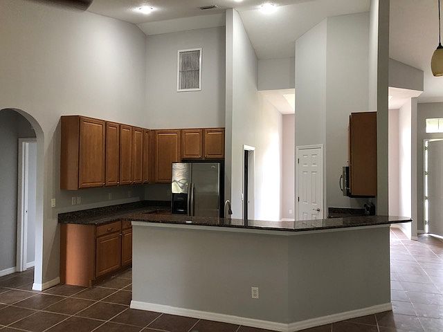 2nd image of 5279 Lovett Rd
