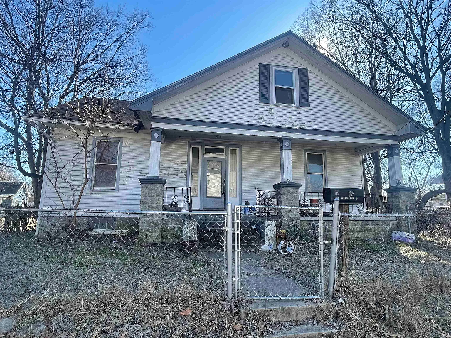 223 Taylor Ave photo 1