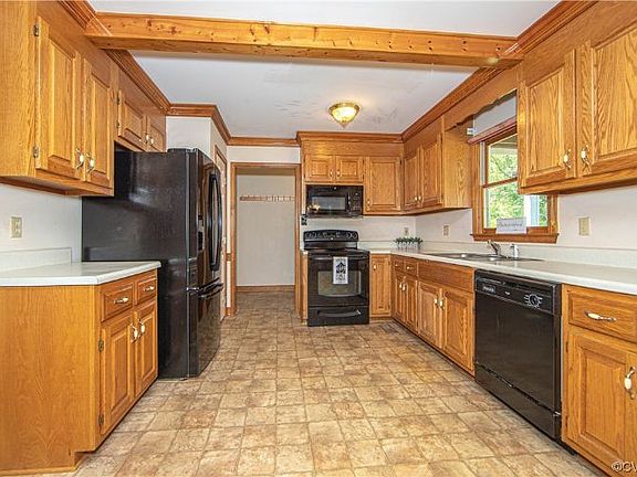 4th image of 218 Bear Chase Ct