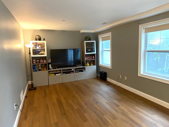5th image of 77B Deerwood Drive #u-B