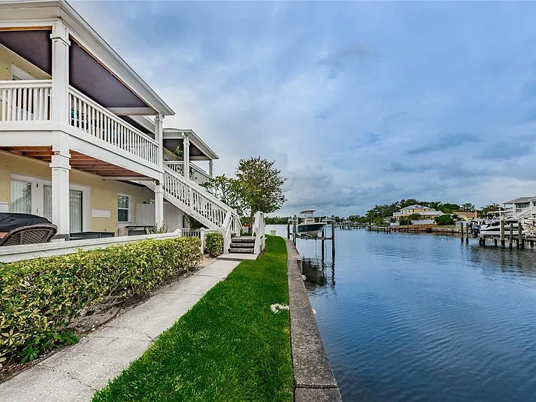5004 Starfish Dr SE #F — Photo 2