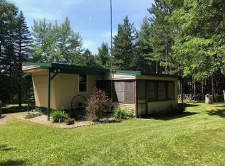 N4361 E Campfire Rd, Leopolis, WI 54948