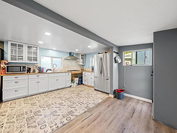 3rd image of 100 Woodlawn Ave Space 95