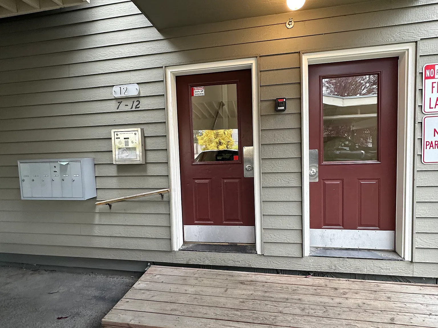 2 bed, 1.5 bath, 796 sqft, $1,750 — Photo 2