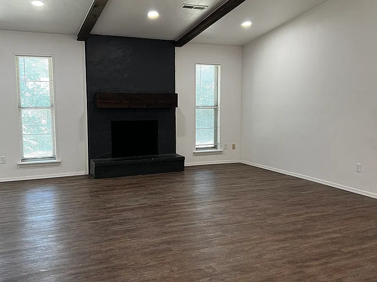 108 W Waco Pl — Photo 6