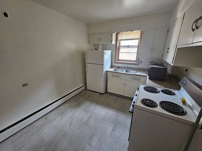 2727 Central St #2N — Photo 16
