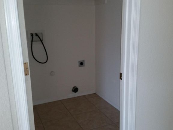 5th image of 3601 Monterey Dr