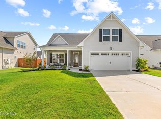 37 W Weatherbee Way, Hampstead, NC 28443