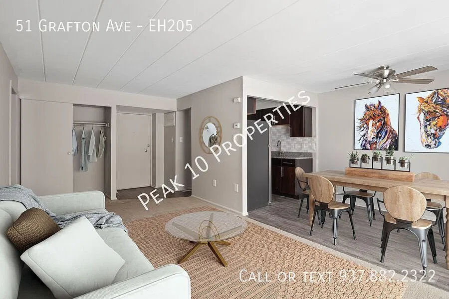 Executive House — Photo 4