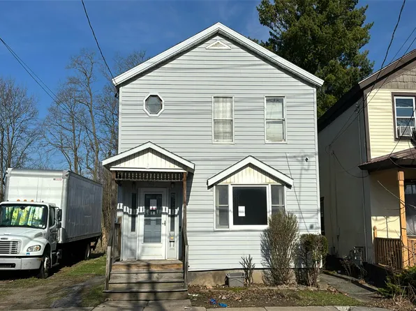 708 2nd St, Utica, NY 13501