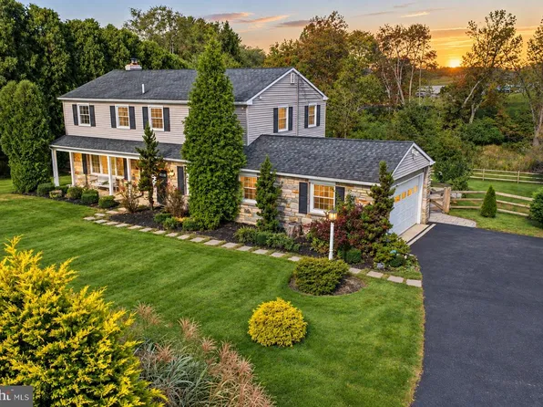 605 W Pleasant Grove Rd, West Chester, PA 19382