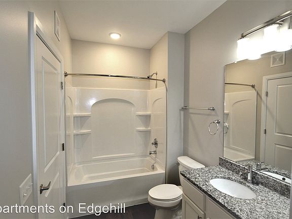 4th image of 1320 Norton Ave APT 14