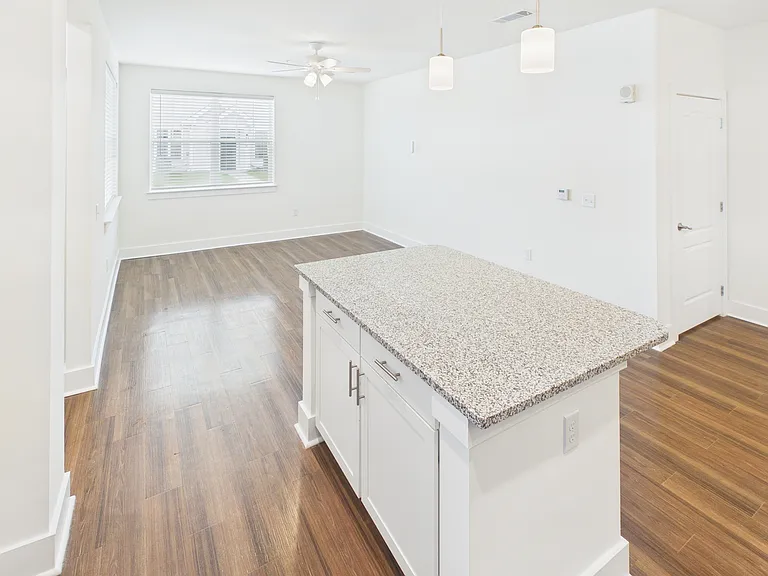 941 Champion Way #23-103 — Photo 2