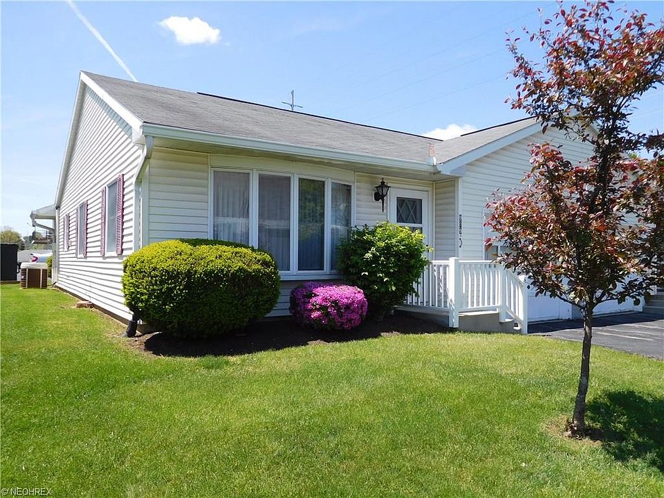 1st image of 909B Somerset Dr