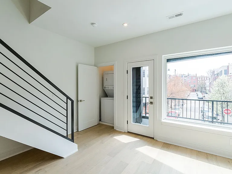 125 South Street — Photo 10
