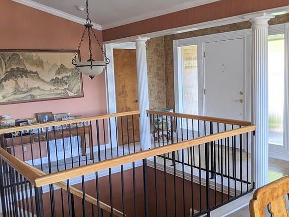 3rd image of 8809 Sandcastle Ct