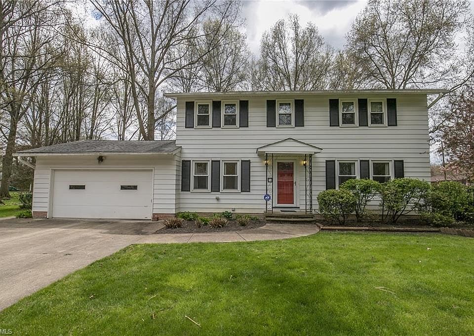 1st image of 96 Laurie Ln