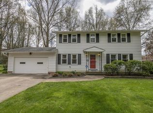 96 Laurie Ln, Northfield, OH 44067