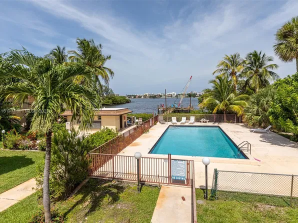 720 N Dixie Hwy APT 205, Lantana, FL 33462