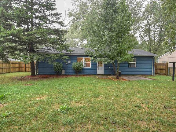 3rd image of 54602 Suburban Dr