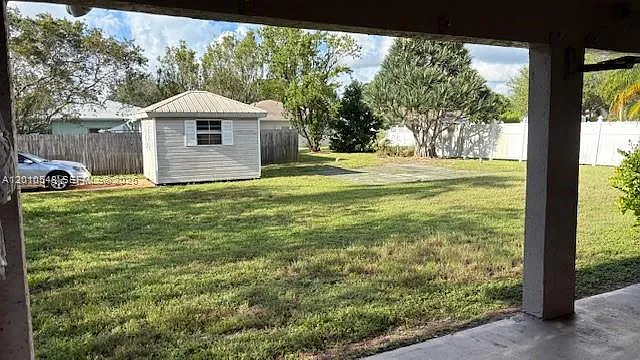 774 NW 16th Pl — Photo 11