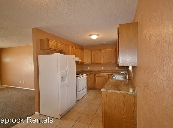 4th image of 2701 Lore St