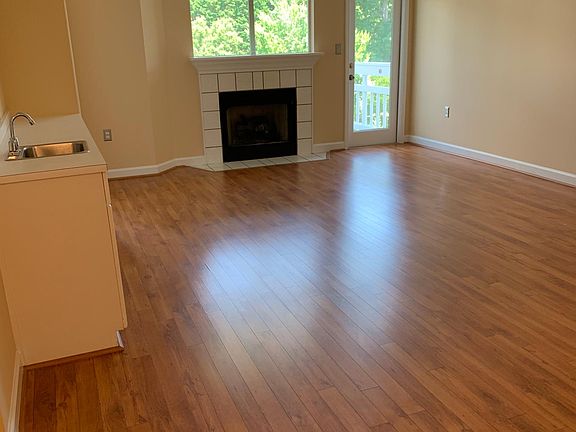 4th image of 104 Pier 33 Dr Unit 310