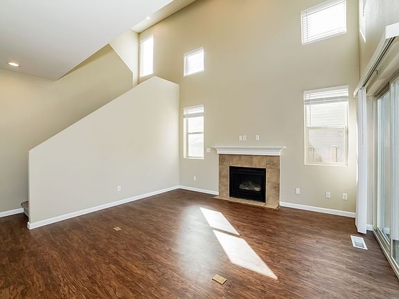 5th image of 610 Yakima Ave S