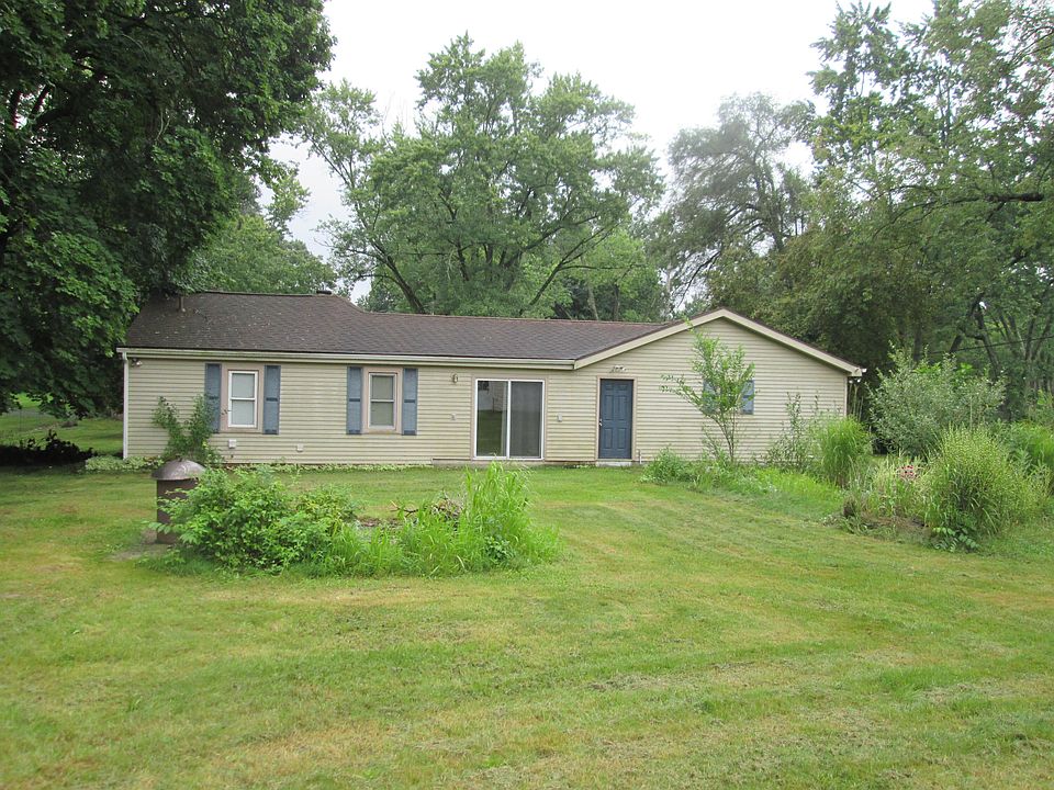 2nd image of 2109 Lansing Ave