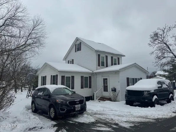 218 N 16th Ave, Altoona, PA 16601