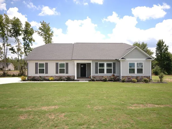 204 Tuscany Cir, Princeton, NC 27569