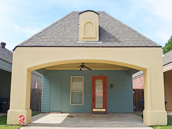 2nd image of 206 Floridian Ln