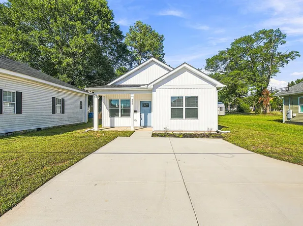 309 E Harnett St, Dunn, NC 28334