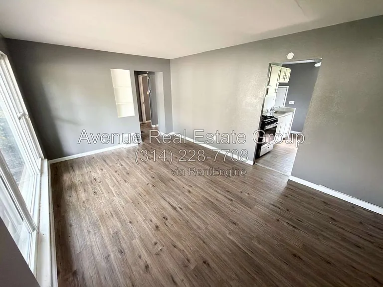190 Lynn Meadows Ln — Photo 3